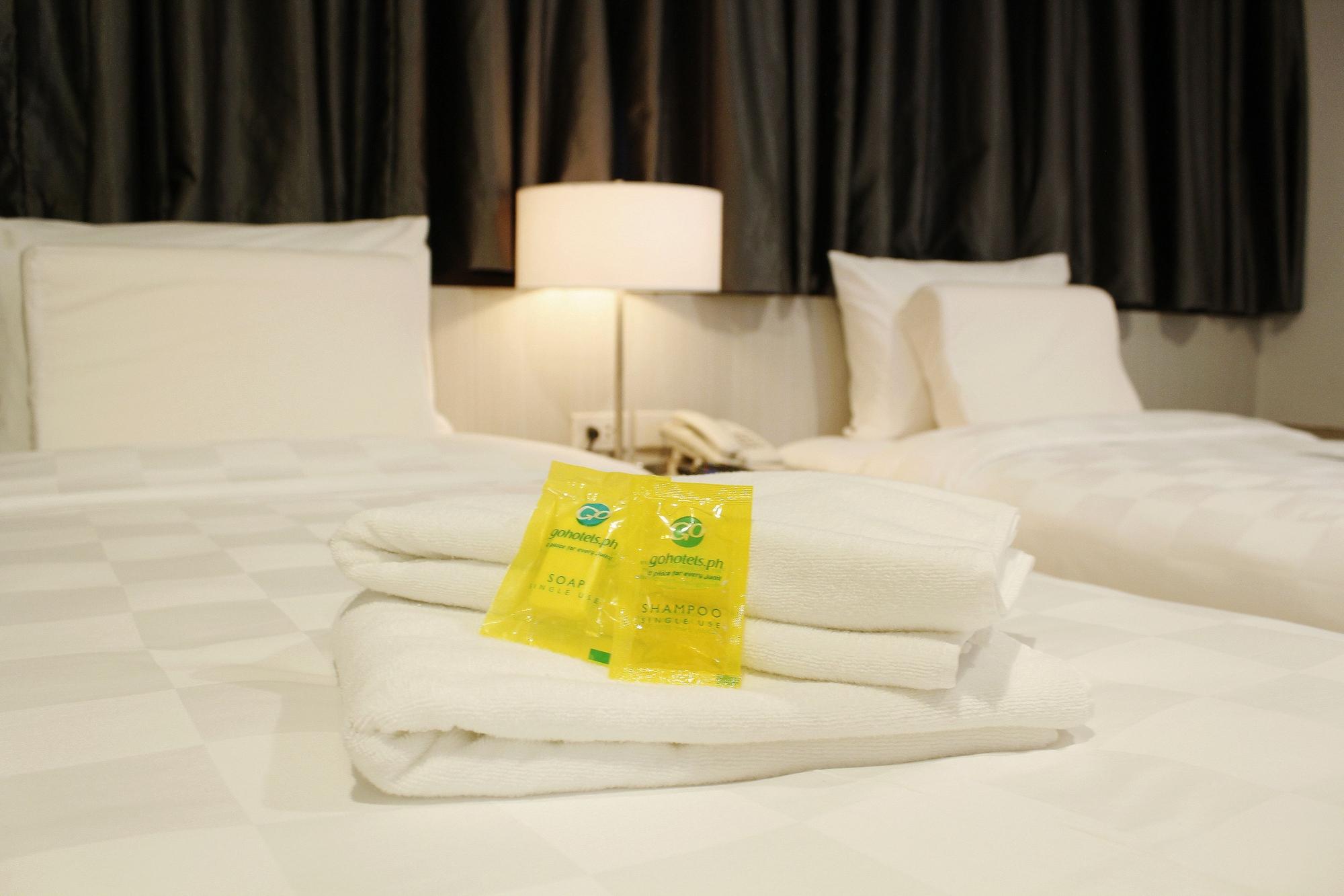 Go Hotels Puerto Princesa Exterior photo