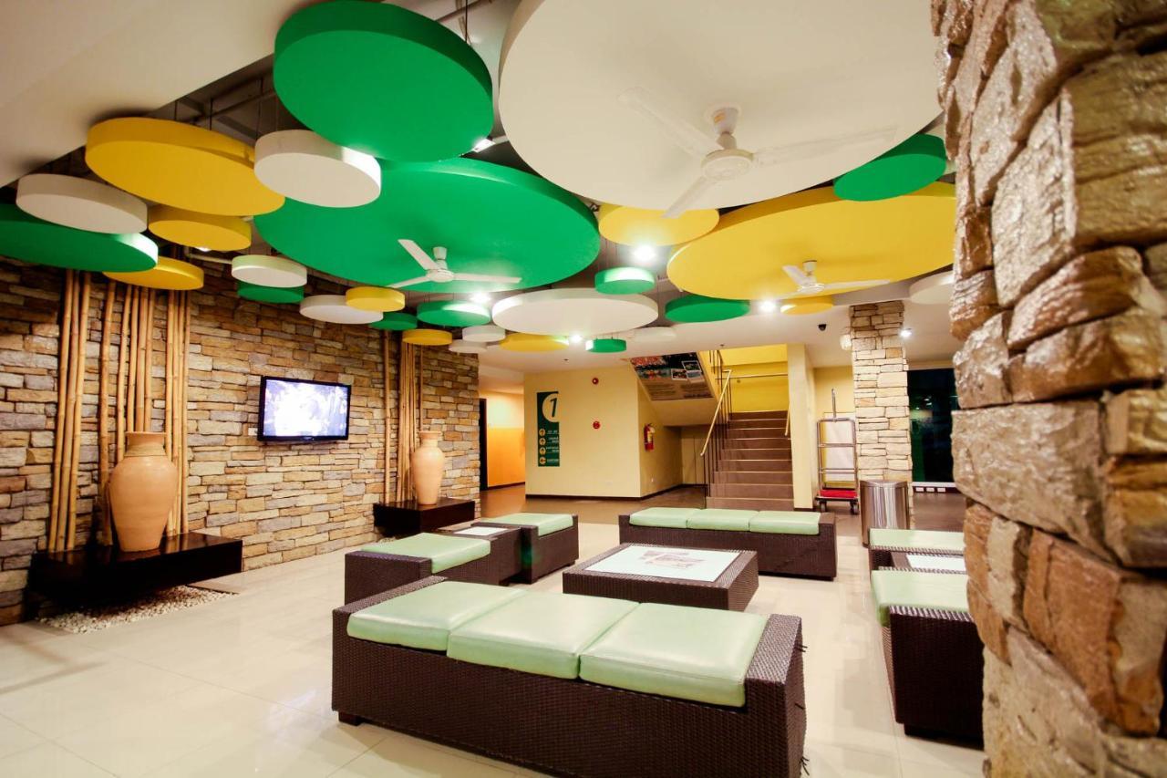 Go Hotels Puerto Princesa Exterior photo