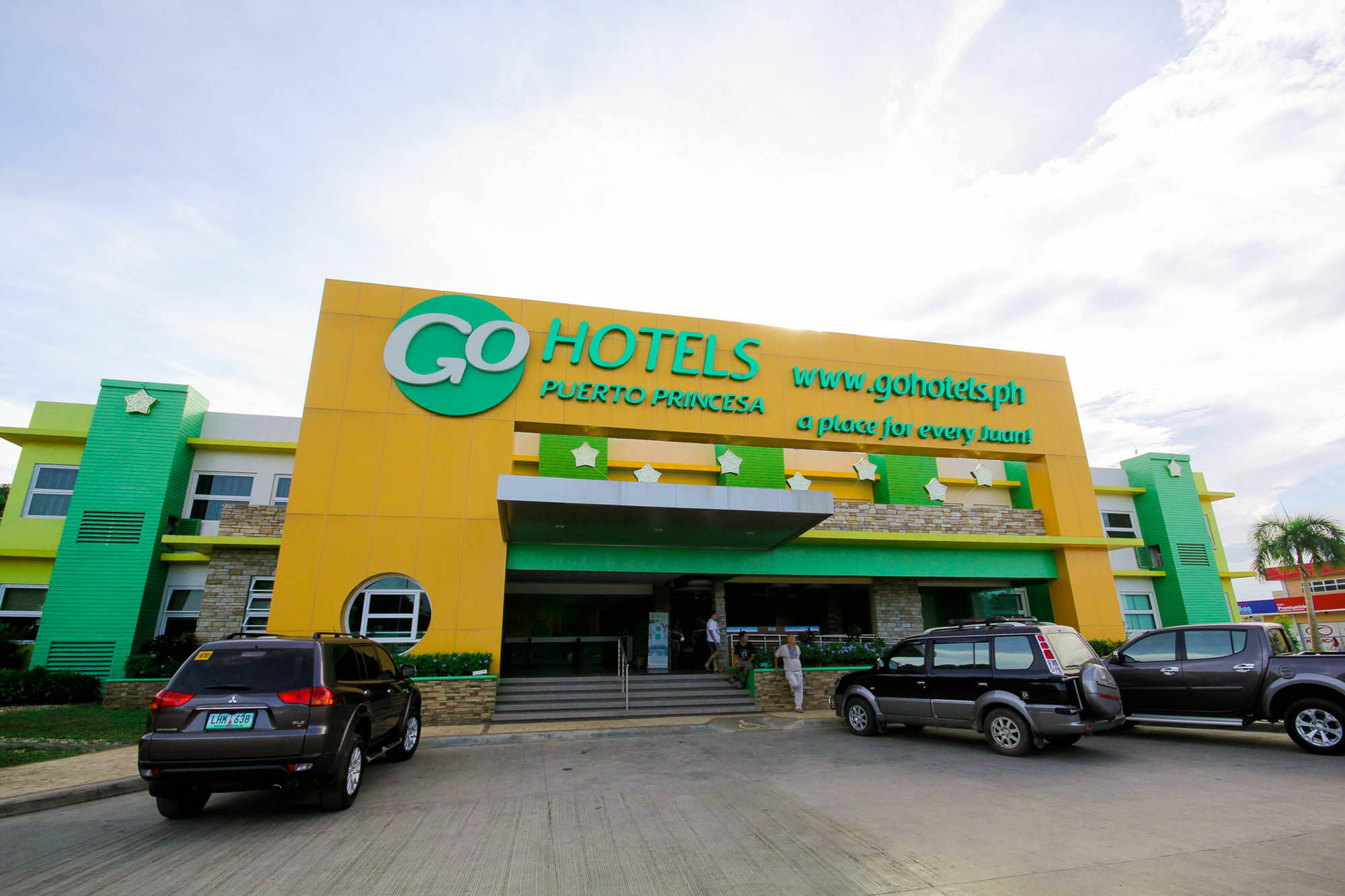 Go Hotels Puerto Princesa Exterior photo